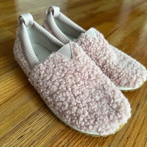 Sherpa Slip on Shoes | TOM’S women’s 8.5